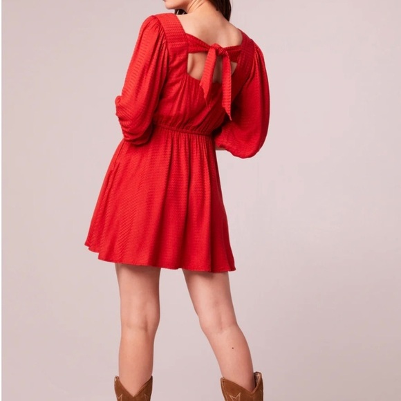 Band of Gypsies Red Square Neck Mini Dress With Puff Sleeves & Back Bow Detail - Picture 2 of 8